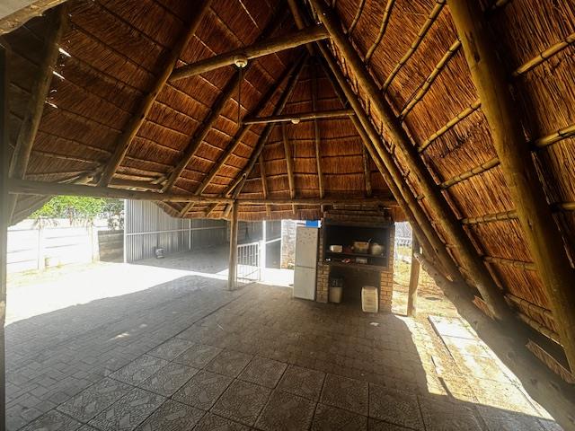 5 Bedroom Property for Sale in Brandwag Free State